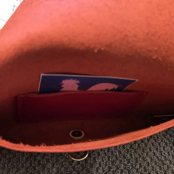 Meanwhile Back On The Farm Leather Candy Red Envelope Clutch Crossbody NWT - Picture 3 of 4